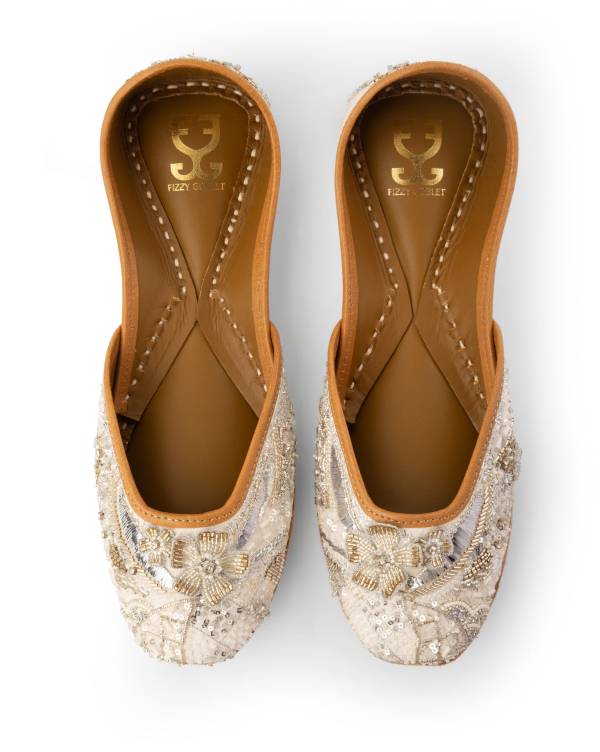 silver-screen-juttis